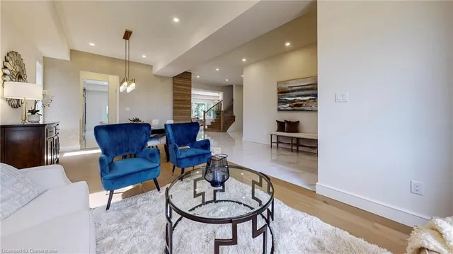 Additional image 6 of 382A Southcote Rd