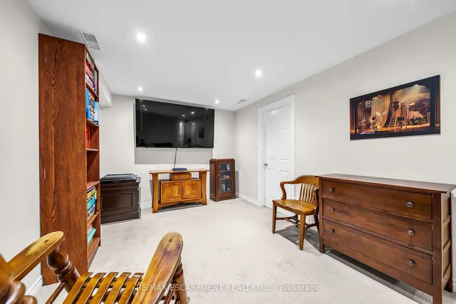 Additional image 25 of 5115 Silvercreek Dr