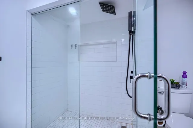 Additional image 39 of 17 Hilldowntree Tr