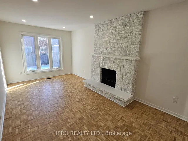 Additional image 14 of 23 Woodlot Cres