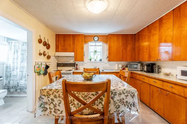 Additional image 16 of 214 Margaret Ave