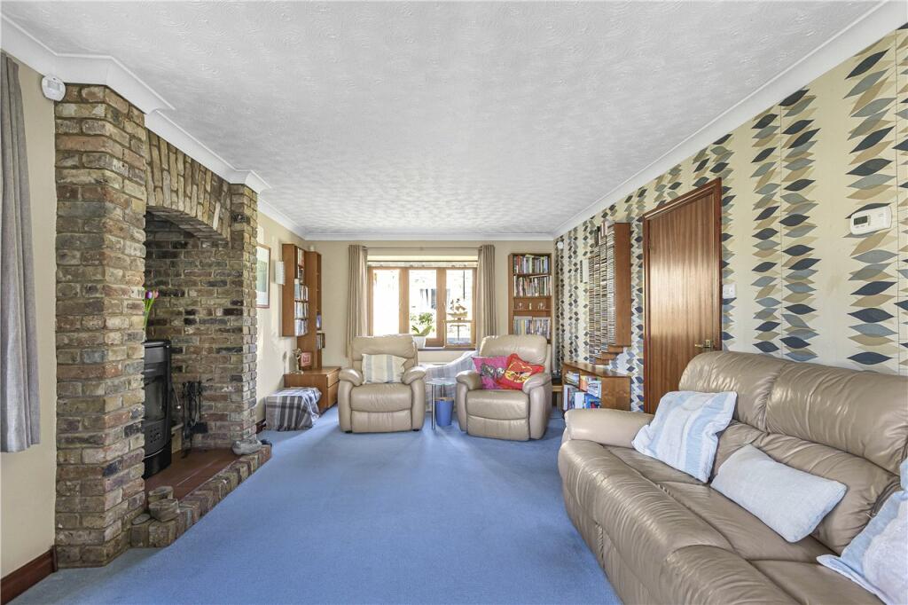 Additional image 3 of Cubitts Close, Digswell, Hertfordshire, AL6