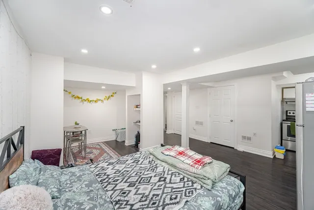 Additional image 26 of 28 Borrelli Dr