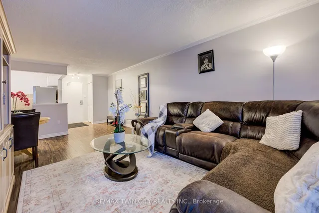 Additional image 8 of 64 Benton St Unit 1205