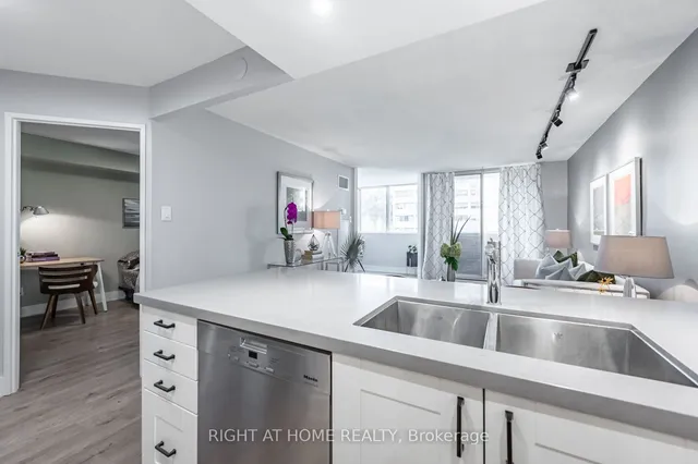 Additional image 10 of 60 Homewood Ave Unit 203