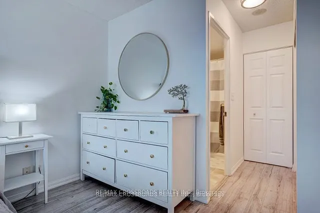 Additional image 18 of 1 Lee Centre Dr Unit 1709