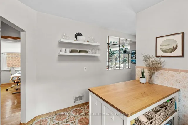 Additional image 10 of 42 Martin Rd