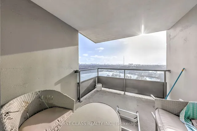 Additional image 30 of 75 Emmett Ave Unit 1515