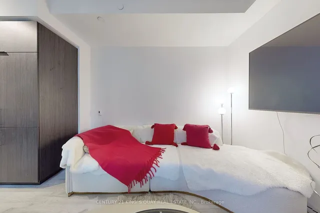 Additional image 7 of 7 Golden Lion Hts Unit 330