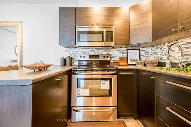 Additional image 10 of 55 Centre Ave Ave Unit 2001