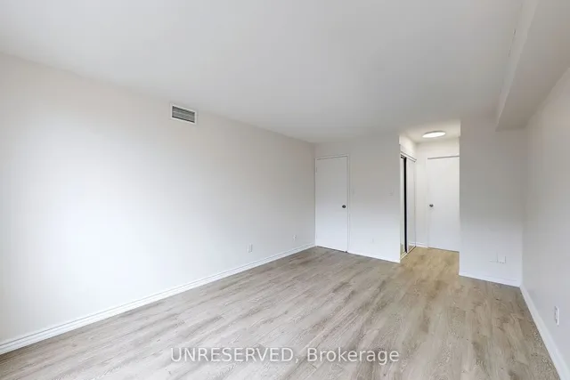 Additional image 24 of 633 Bay St Unit 1711