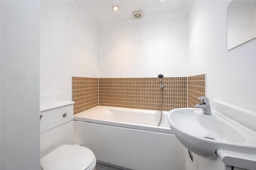 Additional image 5 of The Poplars, Littlehampton, West Sussex, BN17