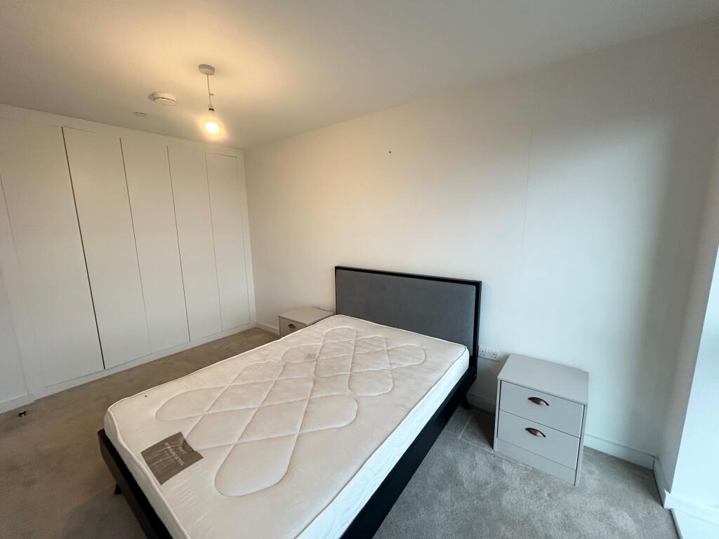 Additional image 10 of The Helm, Holdenhurst Road