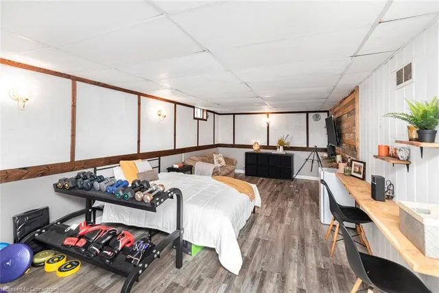 Additional image 38 of 41 Brentwood Dr