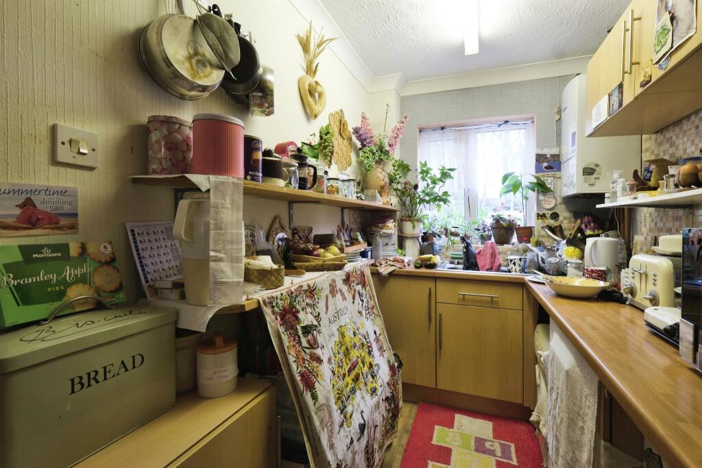 Additional image 4 of Foster Close, Seaford