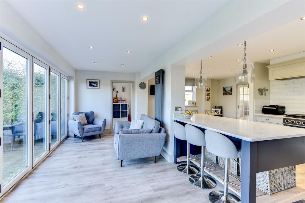 Additional image 20 of Marine Crescent, Goring-By-Sea, Worthing