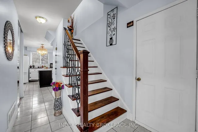 Additional image 14 of 23 Mandarin Cres