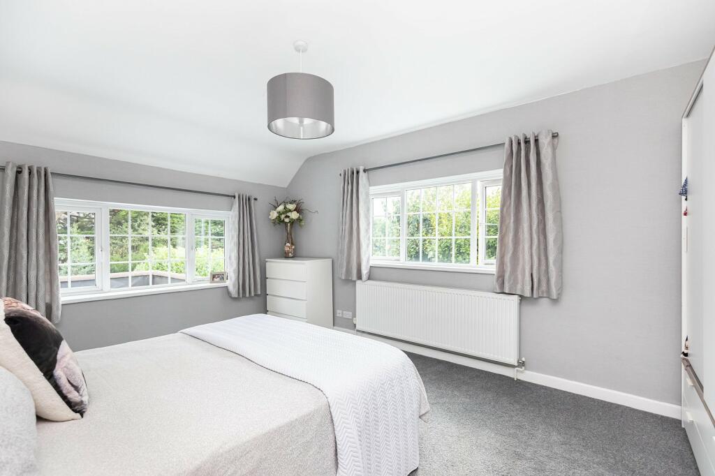 Additional image 12 of Lyon Avenue, New Milton, Hampshire. BH25 6AP