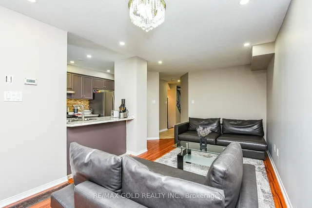 Additional image 11 of 80 Tiller Tr