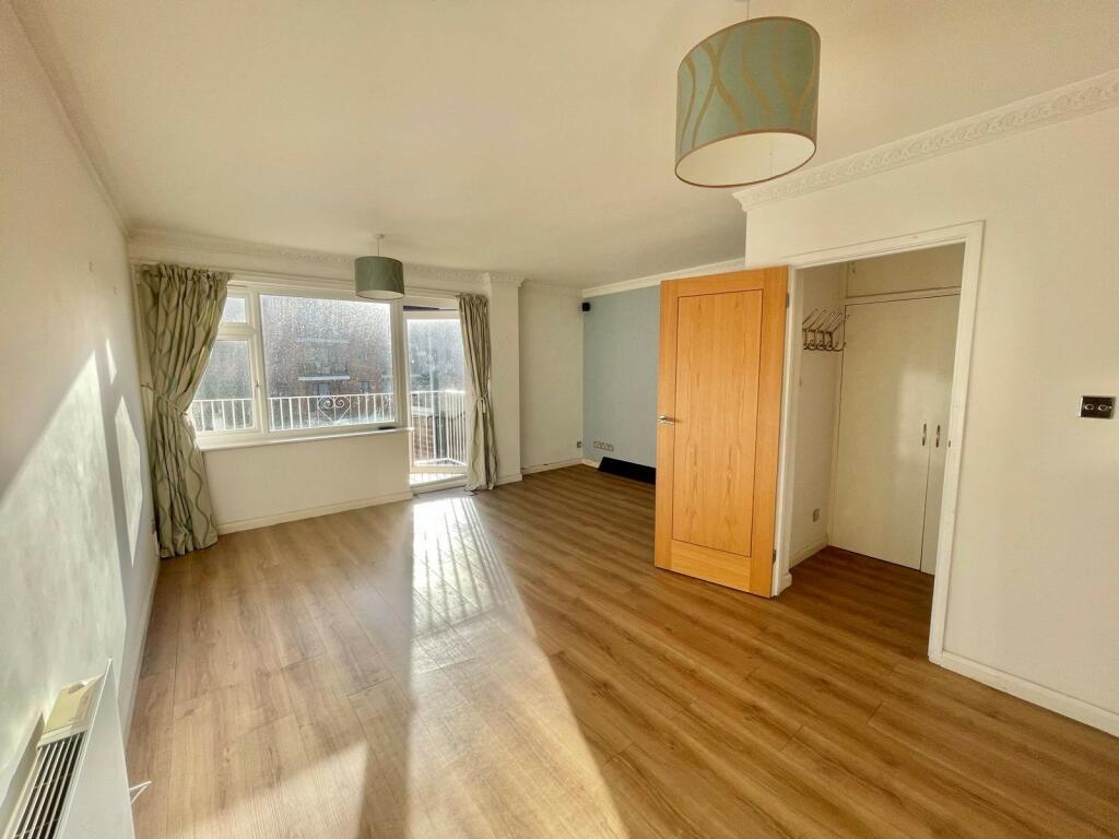 Additional image 2 of Sea Road