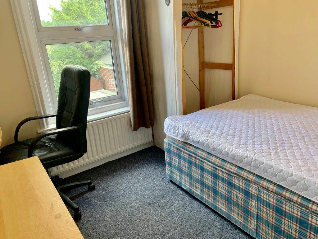 Additional image 7 of STUDENT FIVE DOUBLE BEDROOMS, WINTON (P07685)