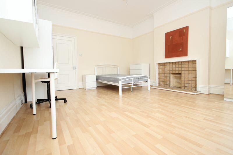 Additional image 2 of Student Apartment, Bournemouth Town Centre