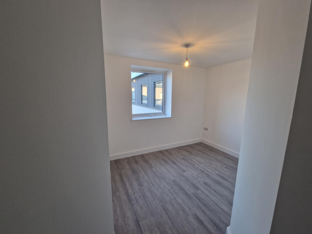 Additional image 10 of Bingley Rd, Bradford, West Yorkshire, BD9