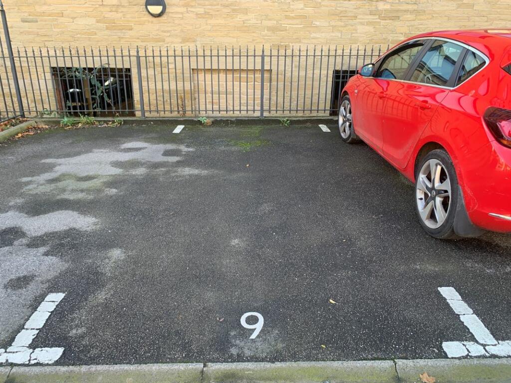 Additional image 12 of 9 Cavendish Court, Drighlington, Bradford, West Yorkshire, BD11 1DA