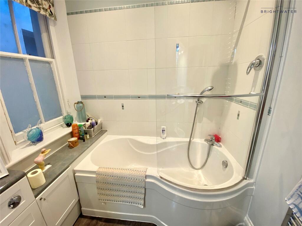 Additional image 7 of Avon Castle Drive, Ringwood, Hampshire, BH24