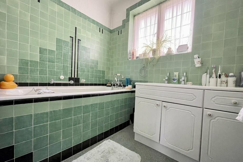 Additional image 16 of East Avenue, Talbot Woods, Bournemouth , BH3