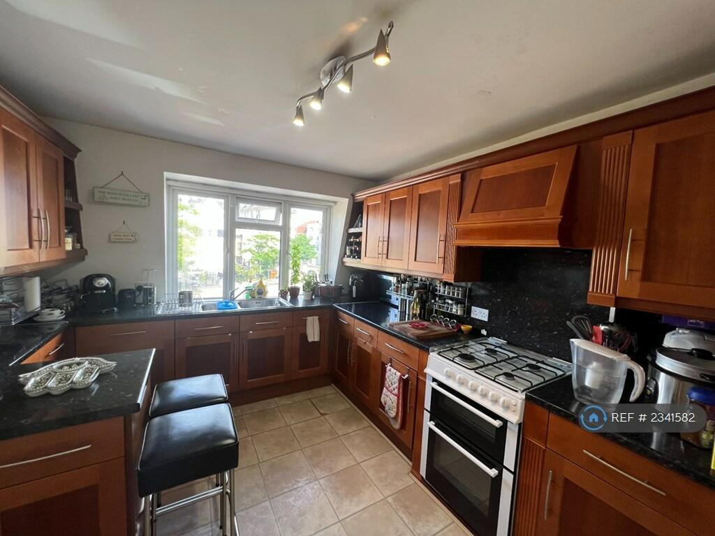 Additional image 3 of Exeter Park Mansions, Bournemouth, BH2