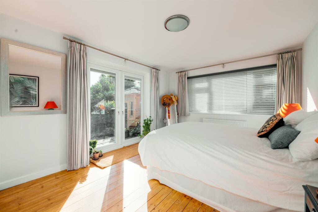 Additional image 17 of Clapham Close, Clapham Village