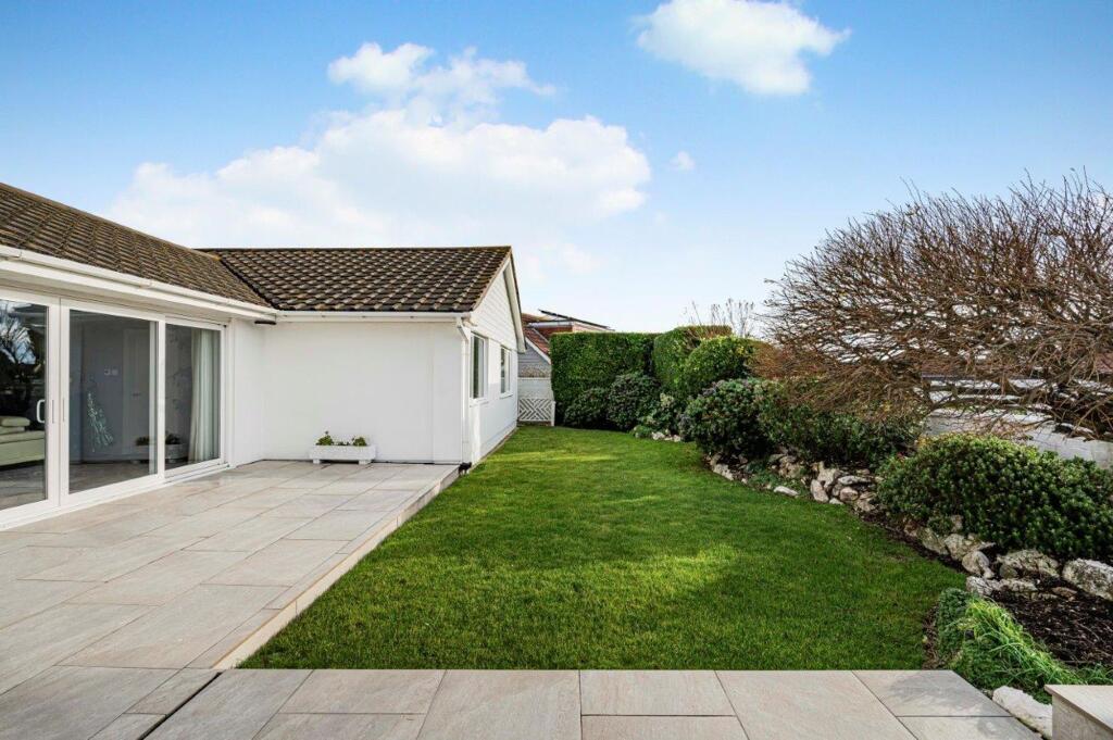 Additional image 44 of Marine Drive, Saltdean, BN2 8AA