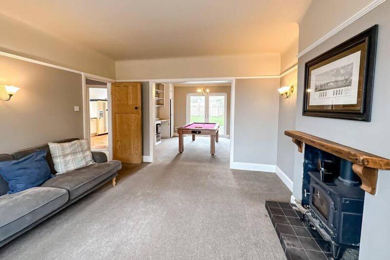 Additional image 32 of New Road, West Parley - Short Term let - £2500pcm