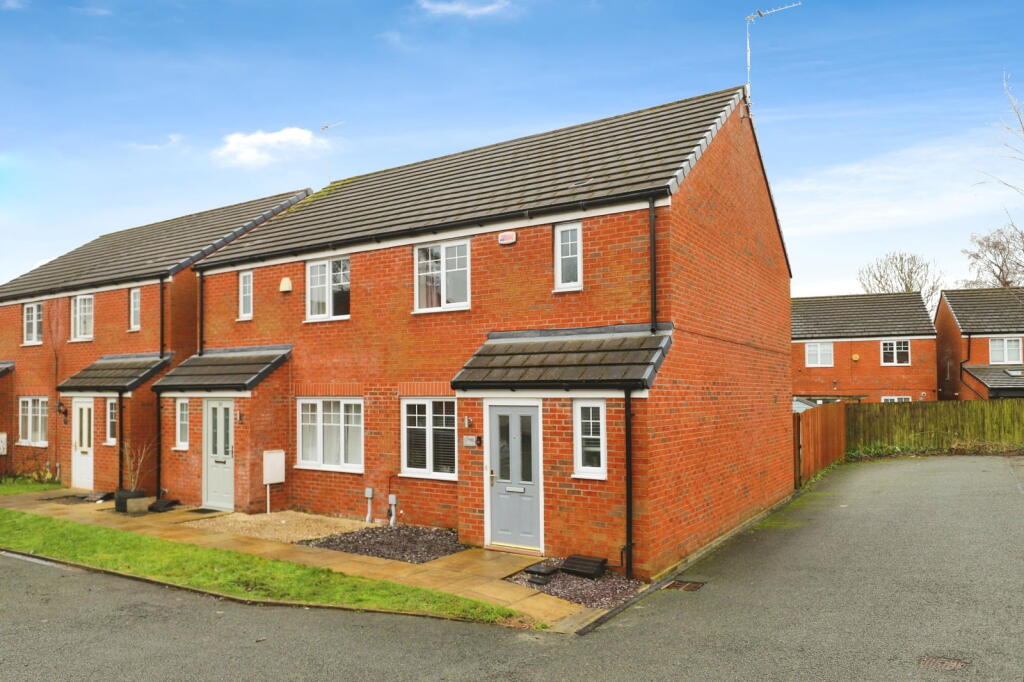 Elton Fold Chase, Bury, BL8 1PW