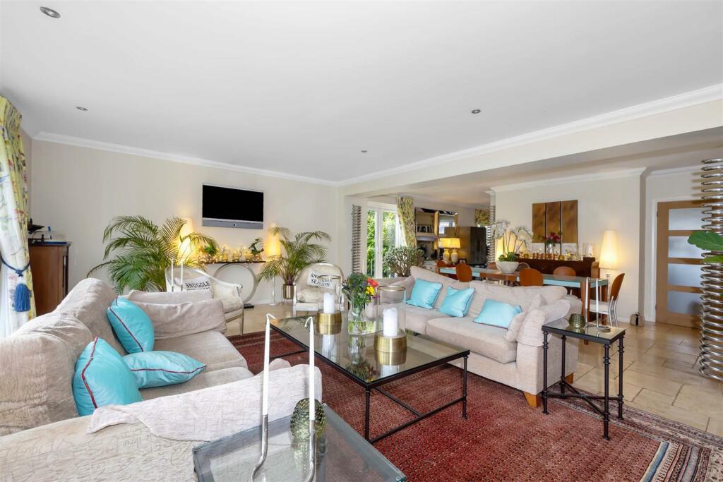 Additional image 33 of Ashurst Close, Goring-By-Sea