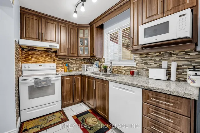 Additional image 8 of 23 Mandarin Cres