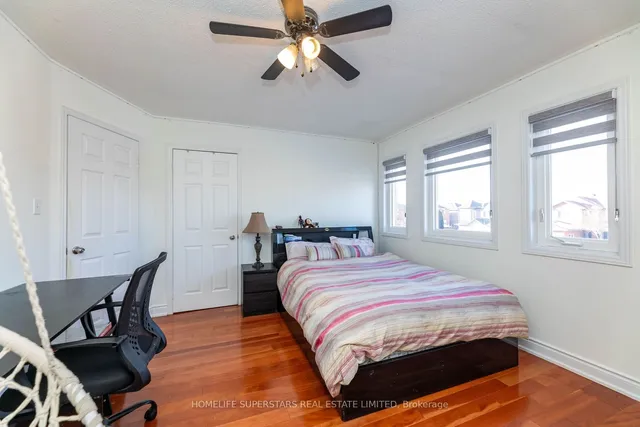 Additional image 31 of 39 Arborview Cres