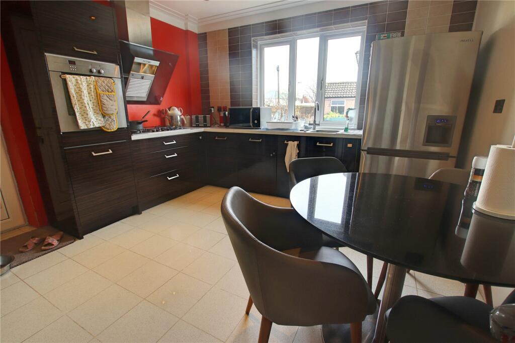 Additional image 13 of George V Avenue, Worthing, West Sussex, BN11