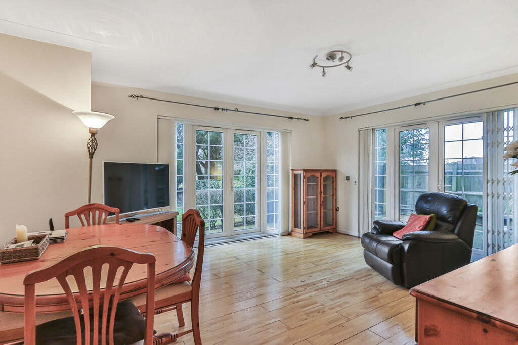 Additional image 4 of Holdenhurst Road, Bournemouth