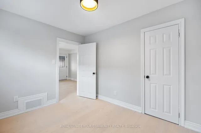 Additional image 6 of 1192 Leaside Rd