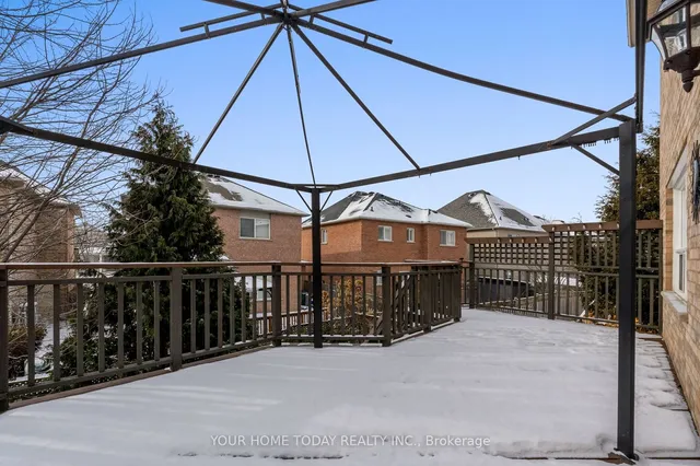 Additional image 26 of 37 Lormel Gate