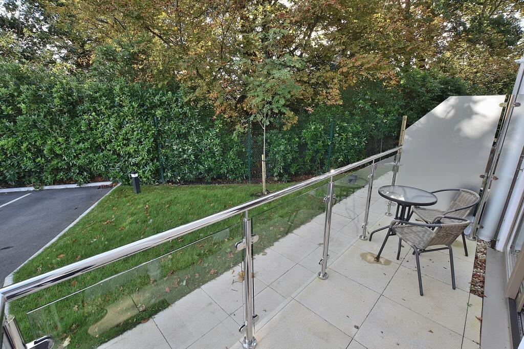 Additional image 6 of 153 Somerford Road, Christchurch, Dorset. BH23 3FN