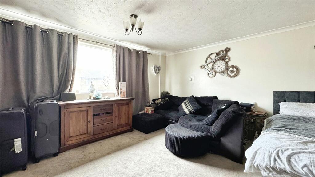 Additional image 14 of Hardy Close, New Milton, Hampshire, BH25