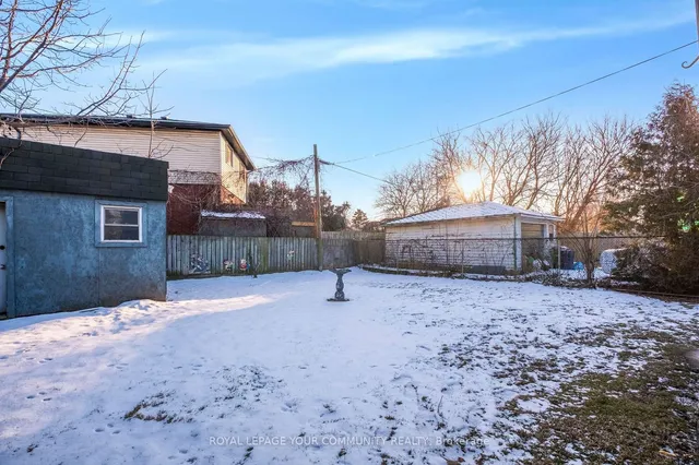 Additional image 28 of 1192 Leaside Rd