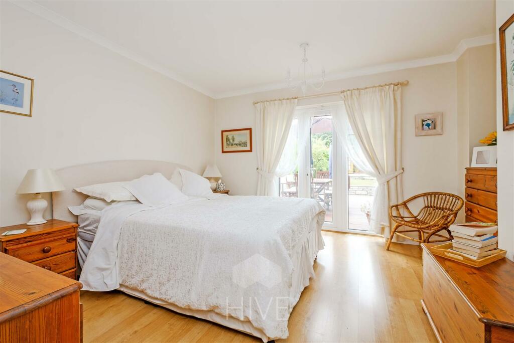 Additional image 12 of De Moulham Road, Swanage