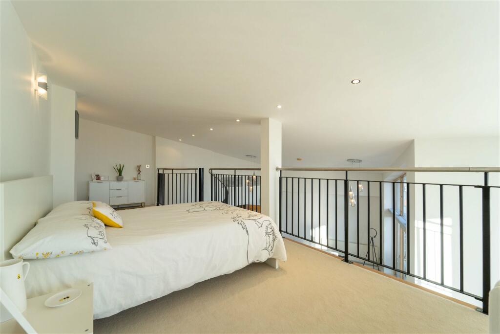 Additional image 19 of Richmond Gate, Richmond Hill Drive, Bournemouth, BH2 6LT