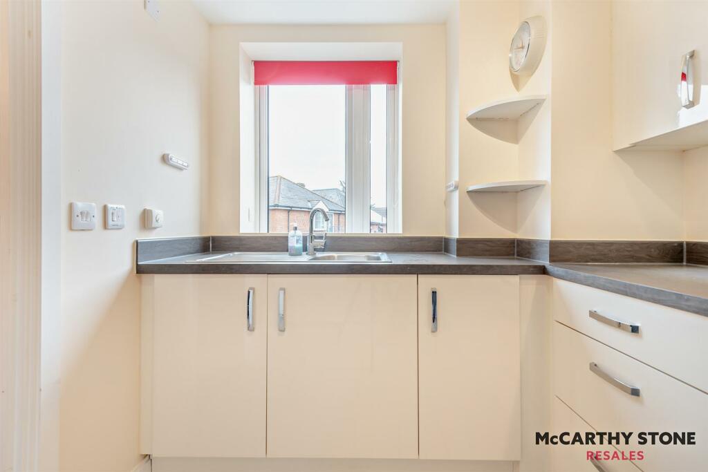 Additional image 16 of Macaulay Road, Broadstone, Dorset, BH18 8AR