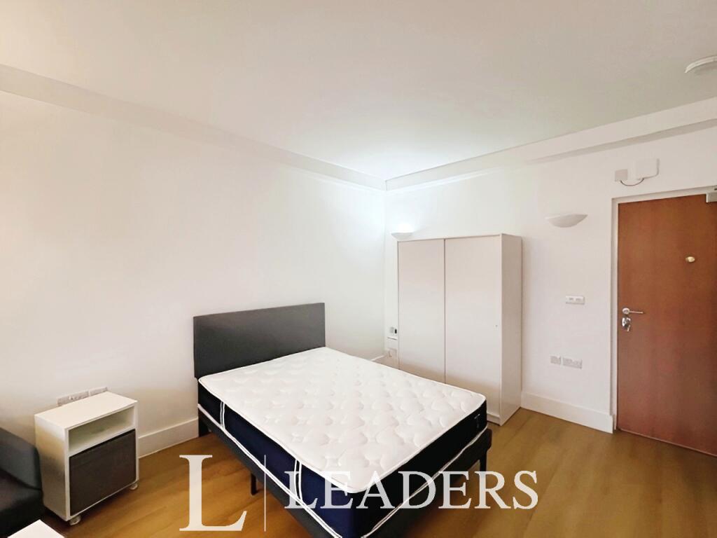 Additional image 3 of Stroudley Road