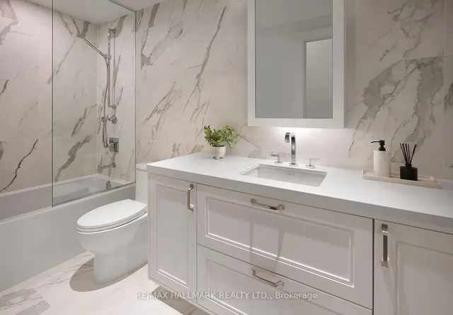 Additional image 8 of 455 Wellington St Unit 407